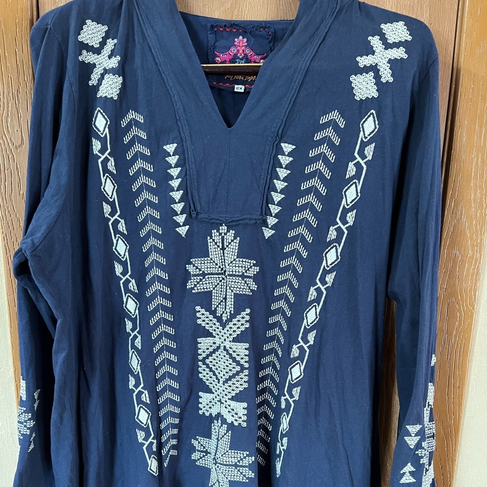 Gently used 2X Johnny Was knit tunic